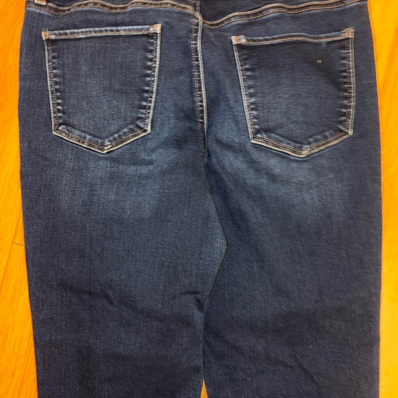 Talbots Flawless Five Pocket Stretch Jeans Denim Size 8 Straight - Picture 4 of 4